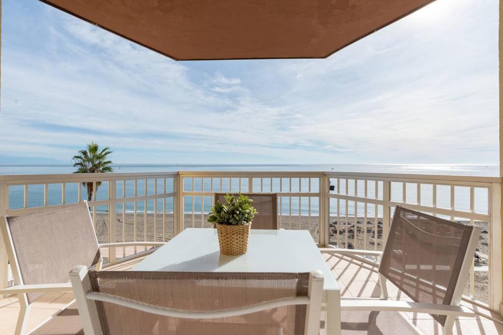 Tgh/ Fuengirola Frente Al Mar Apartment Exterior photo