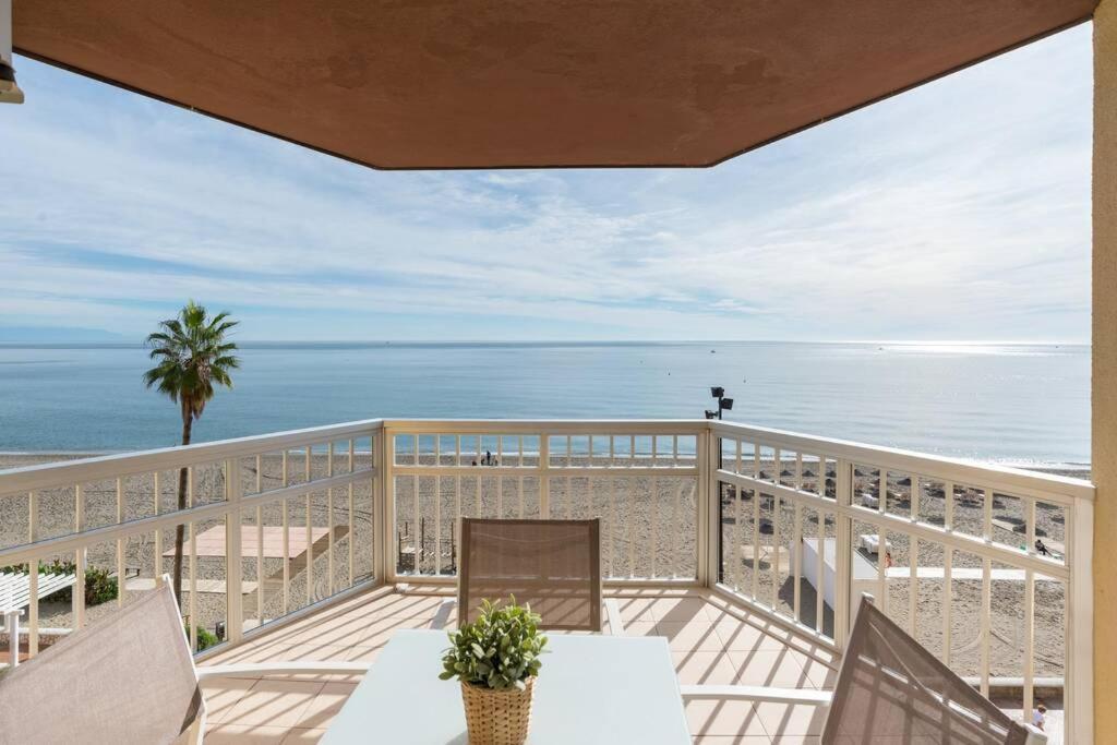 Tgh/ Fuengirola Frente Al Mar Apartment Exterior photo