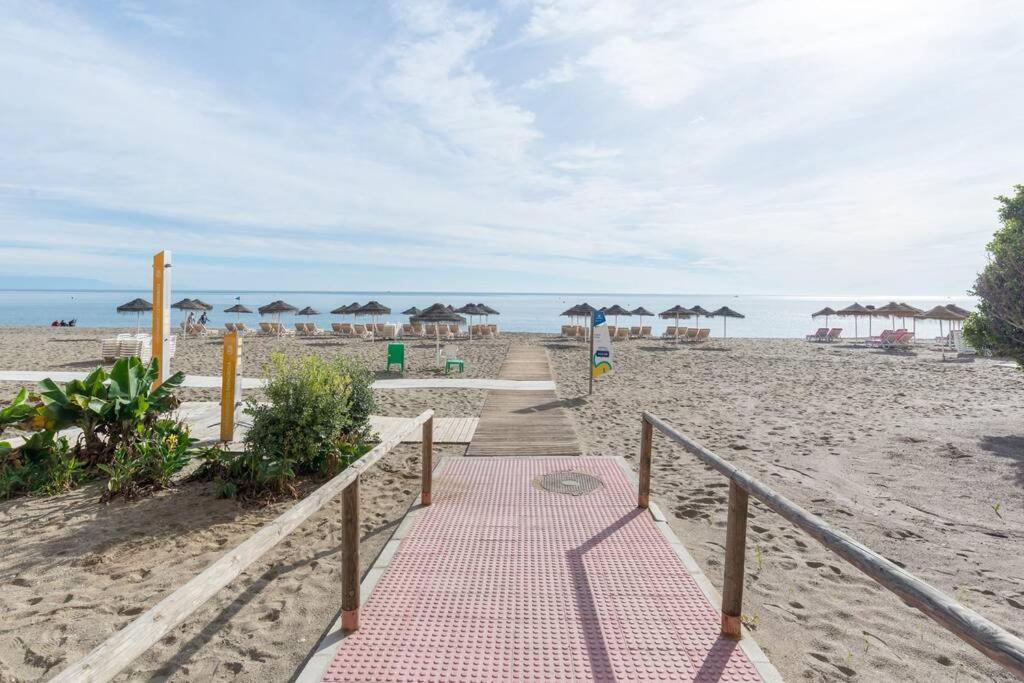 Tgh/ Fuengirola Frente Al Mar Apartment Exterior photo